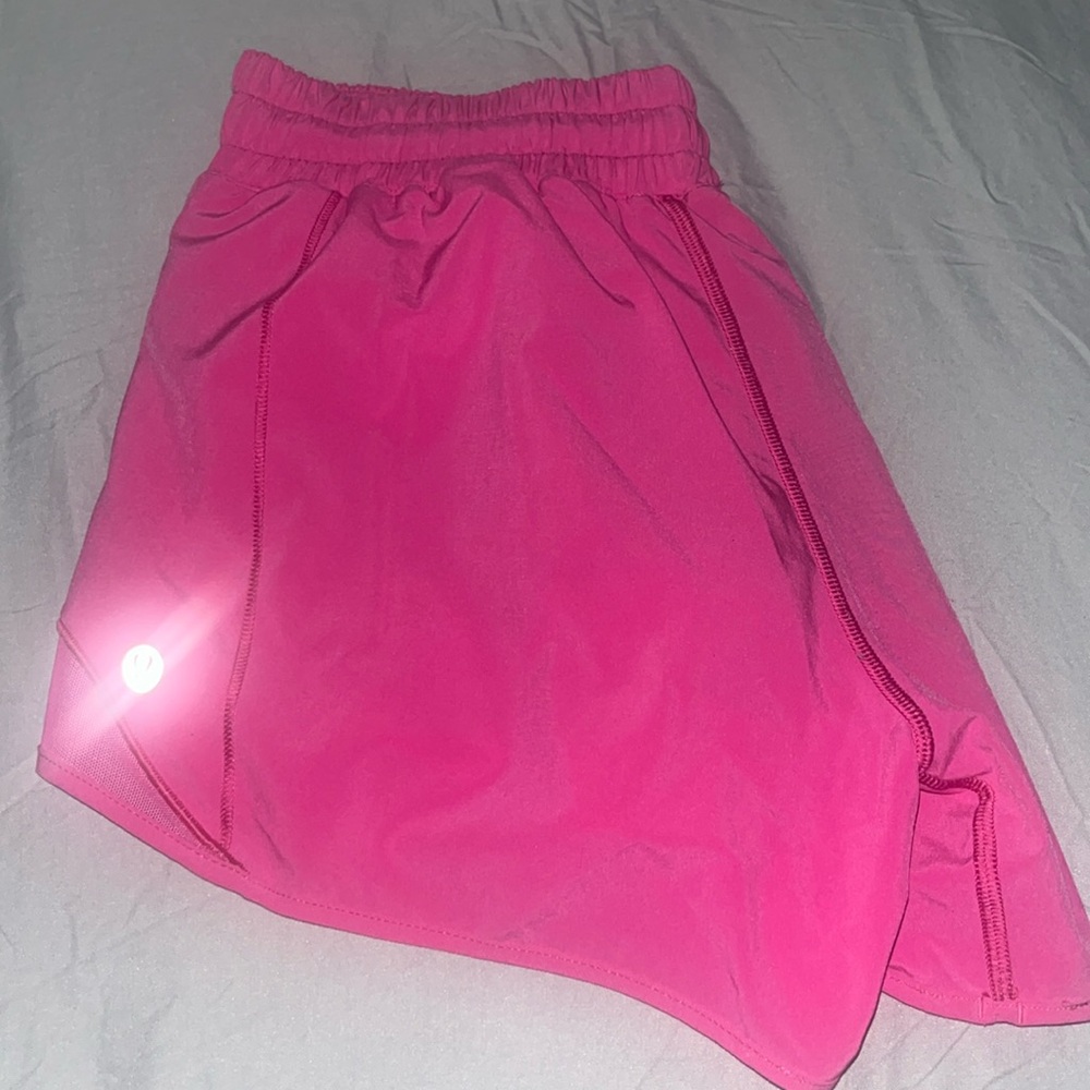 sonic pink hotty hots size 6, 4"